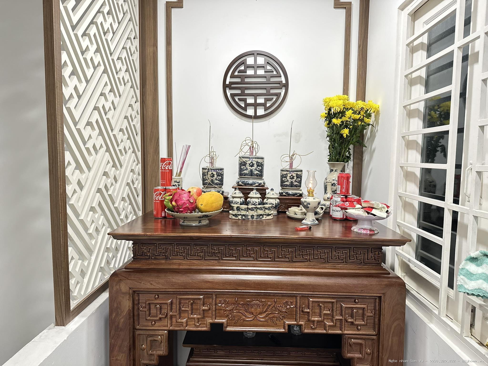 Bàn thờ gỗ gụ 2 cấp mẫu hiện - Chế tác bởi Nghệ nhân Sơn Vũ